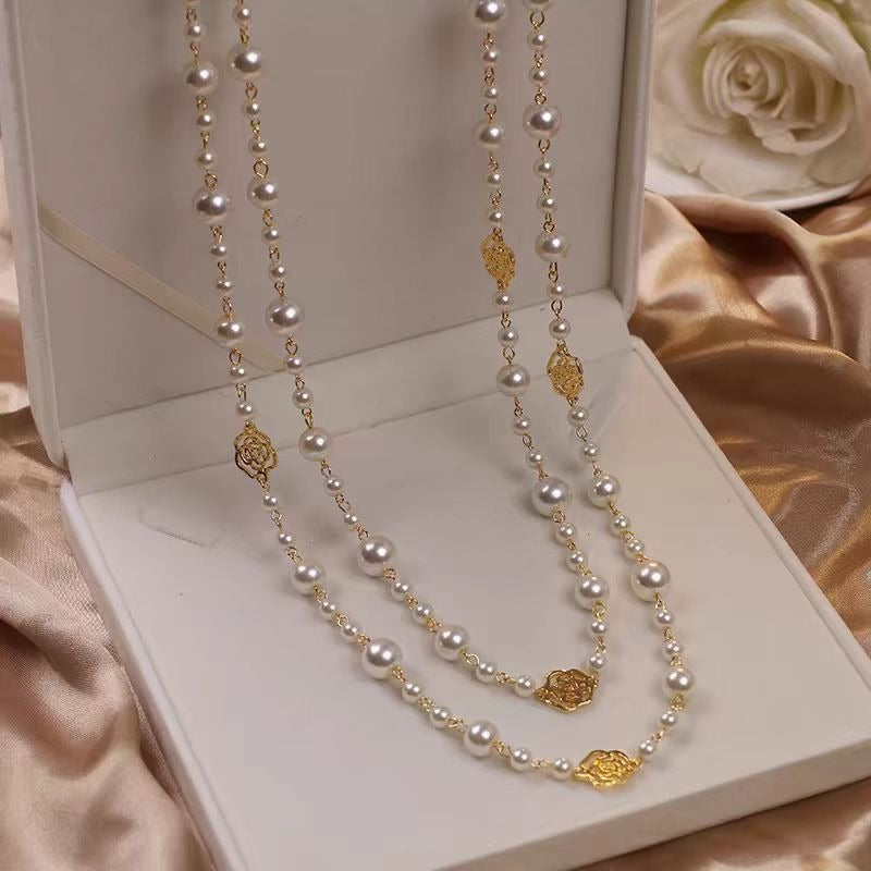 Collen – Collar Elegante en Oro con Perla