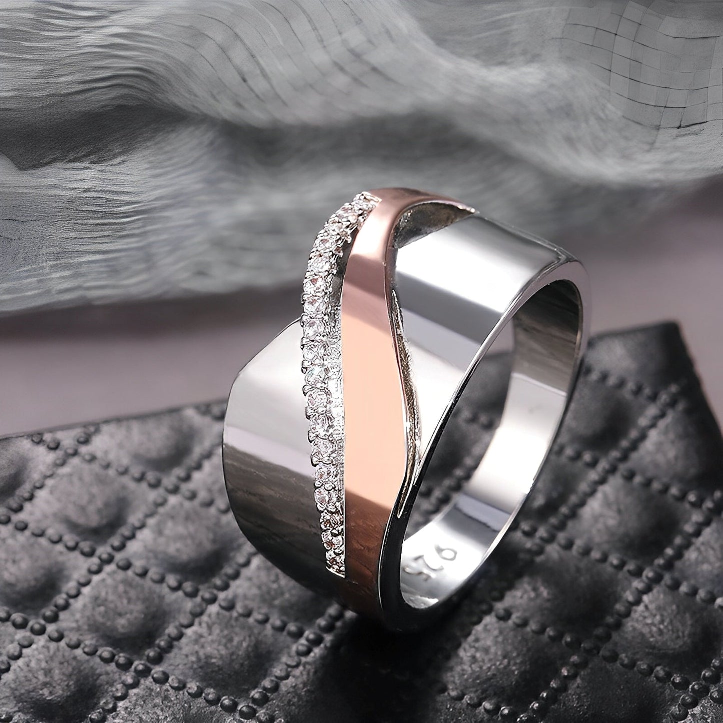 Elina – Anillo Vintage en Oro Rosa y Plata con Circonio