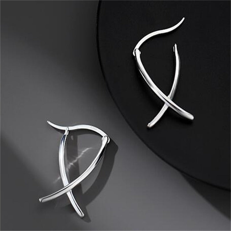 Emilie – Pendientes Líneas Cruzadas Elegantes