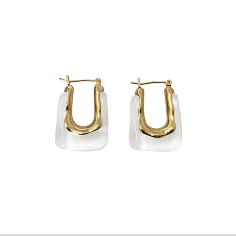 Nami – Pendientes Dorados con Piedra