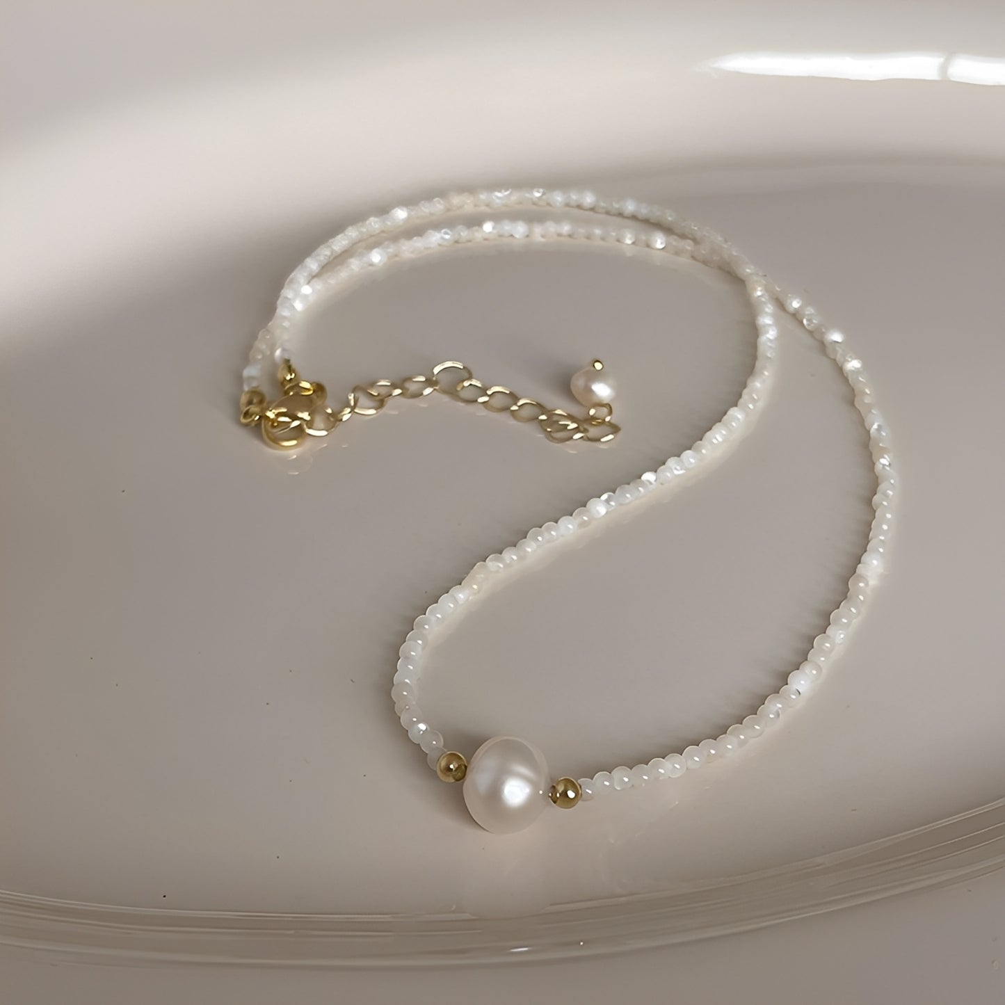 Claire – Collar Elegante de Perlas