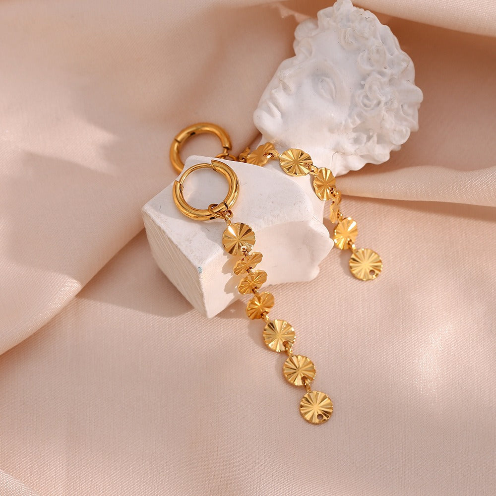 Lou – Pendientes Colgantes Dorados