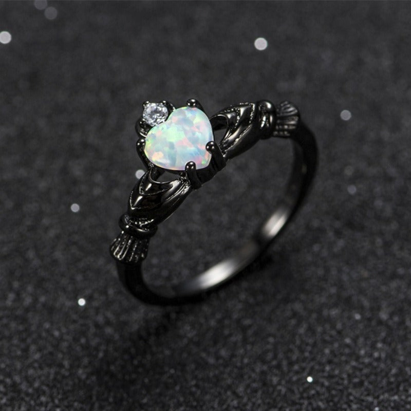 Meryl – Anillo Corazón en Ópalo Blanco