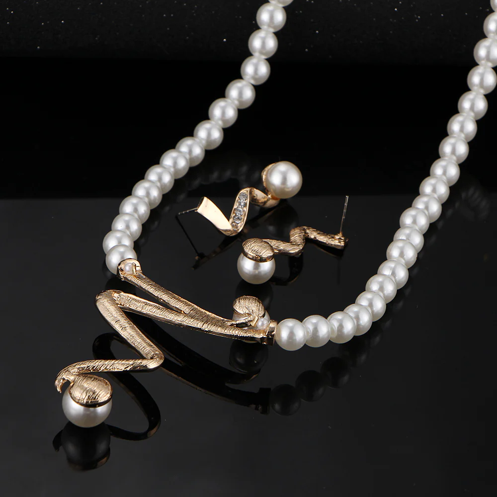 Sonya - Conjunto Collar y Pendientes de Perlas Naturales