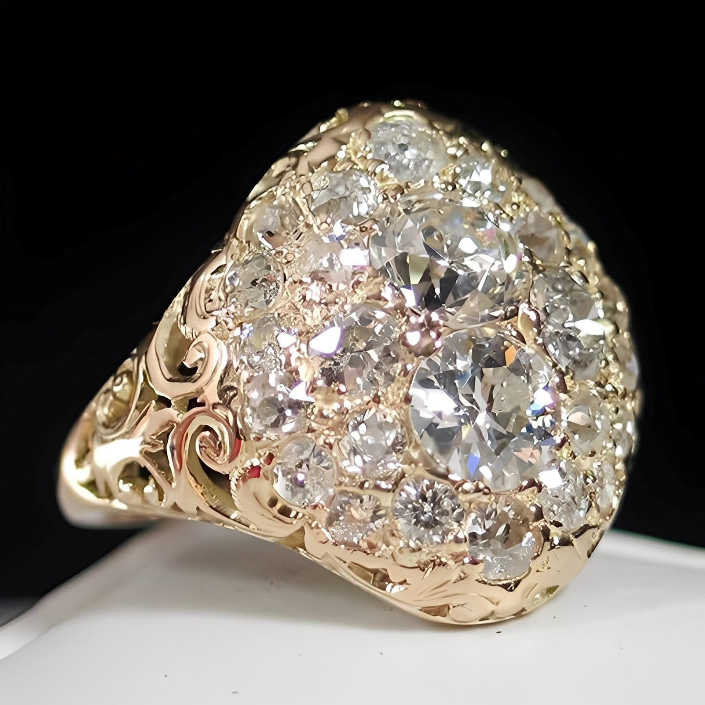 Zendy – Bague de Oro y Diamante Vintage