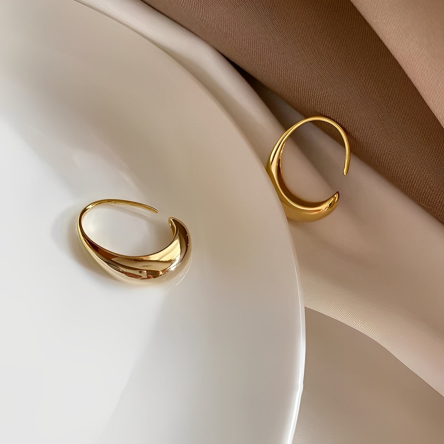 Aura – Pendientes de Lujo en Oro