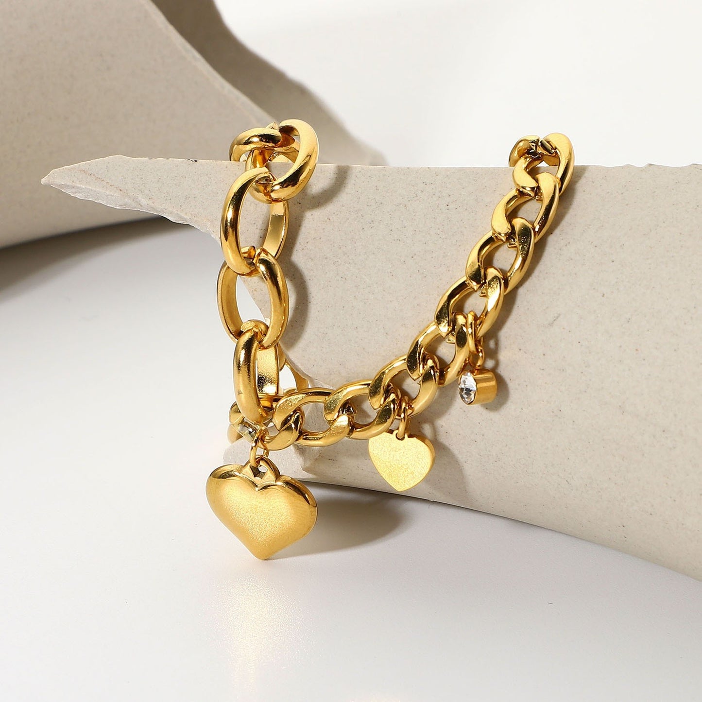 Valeria – Pulsera Dorada Cadena Cubana
