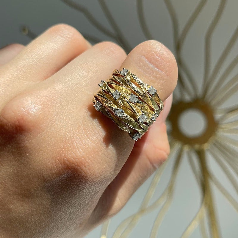Maya – Anillo Vintage Dorado Elegante