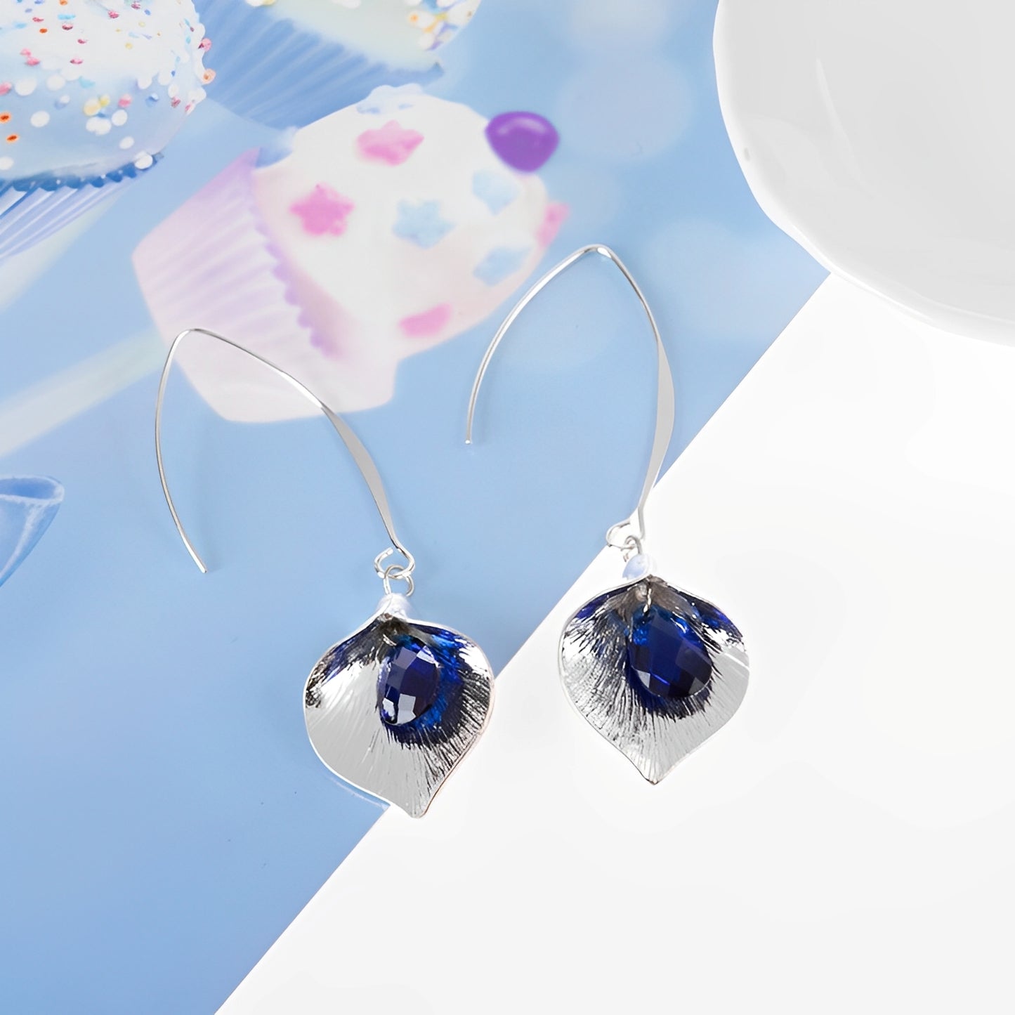 Lyana – Pendientes Plateados con Piedra Azul