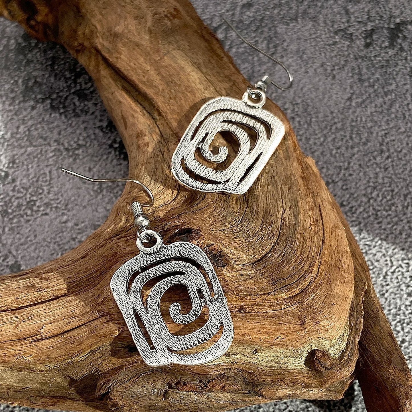 Eva – Aretes Espirales Retro en Plata