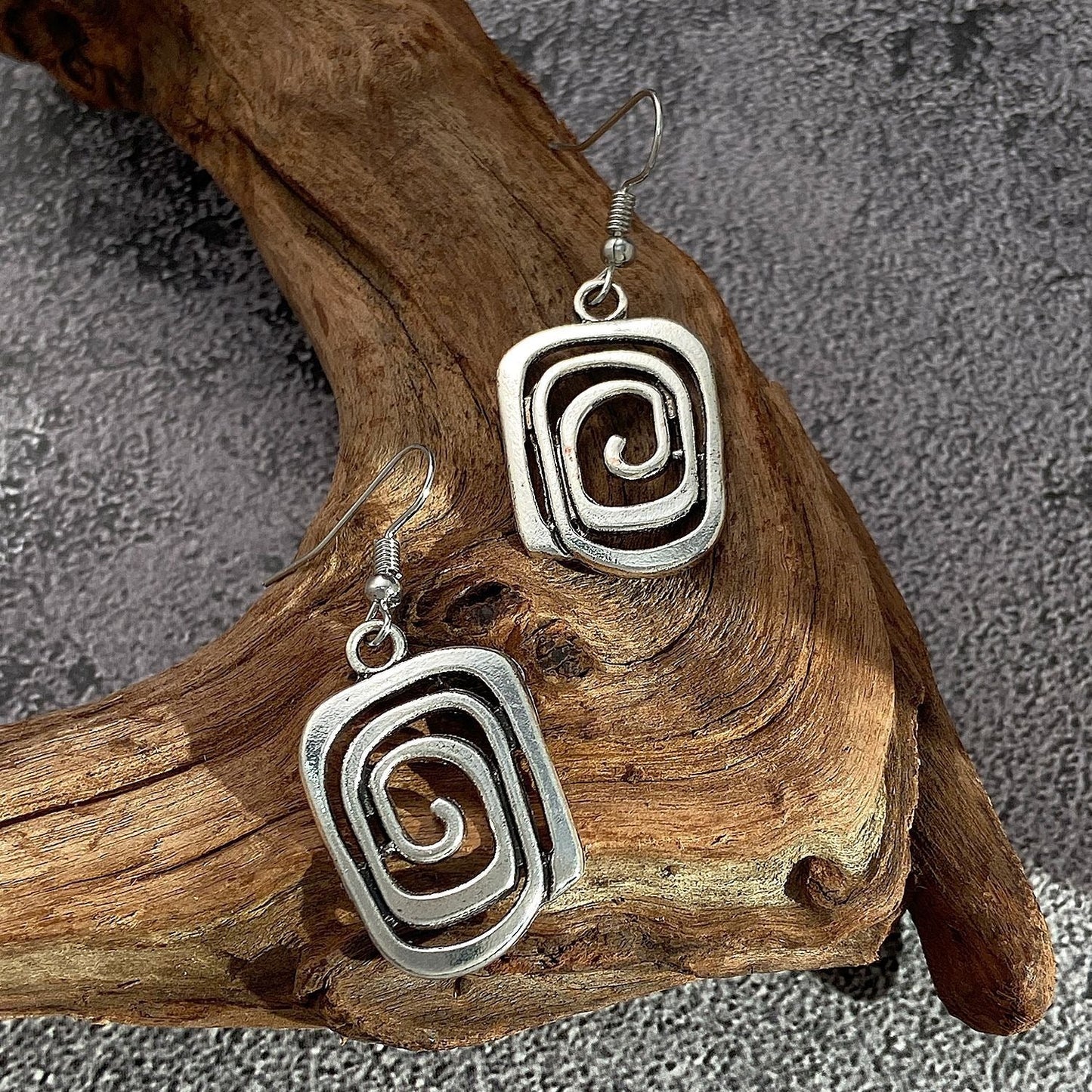 Eva – Aretes Espirales Retro en Plata