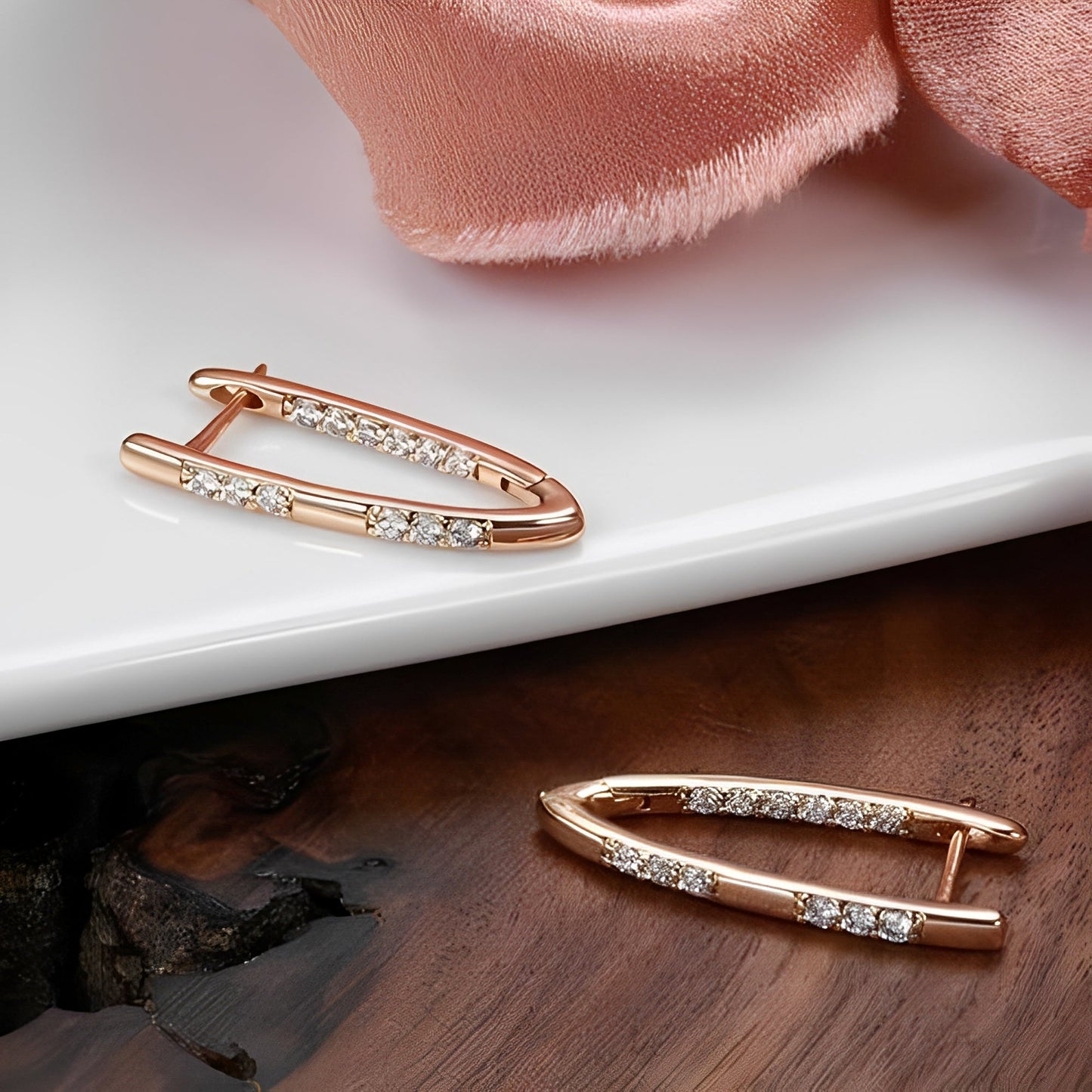 Lyssia – Pendientes Dorados Elegantes con Circonita