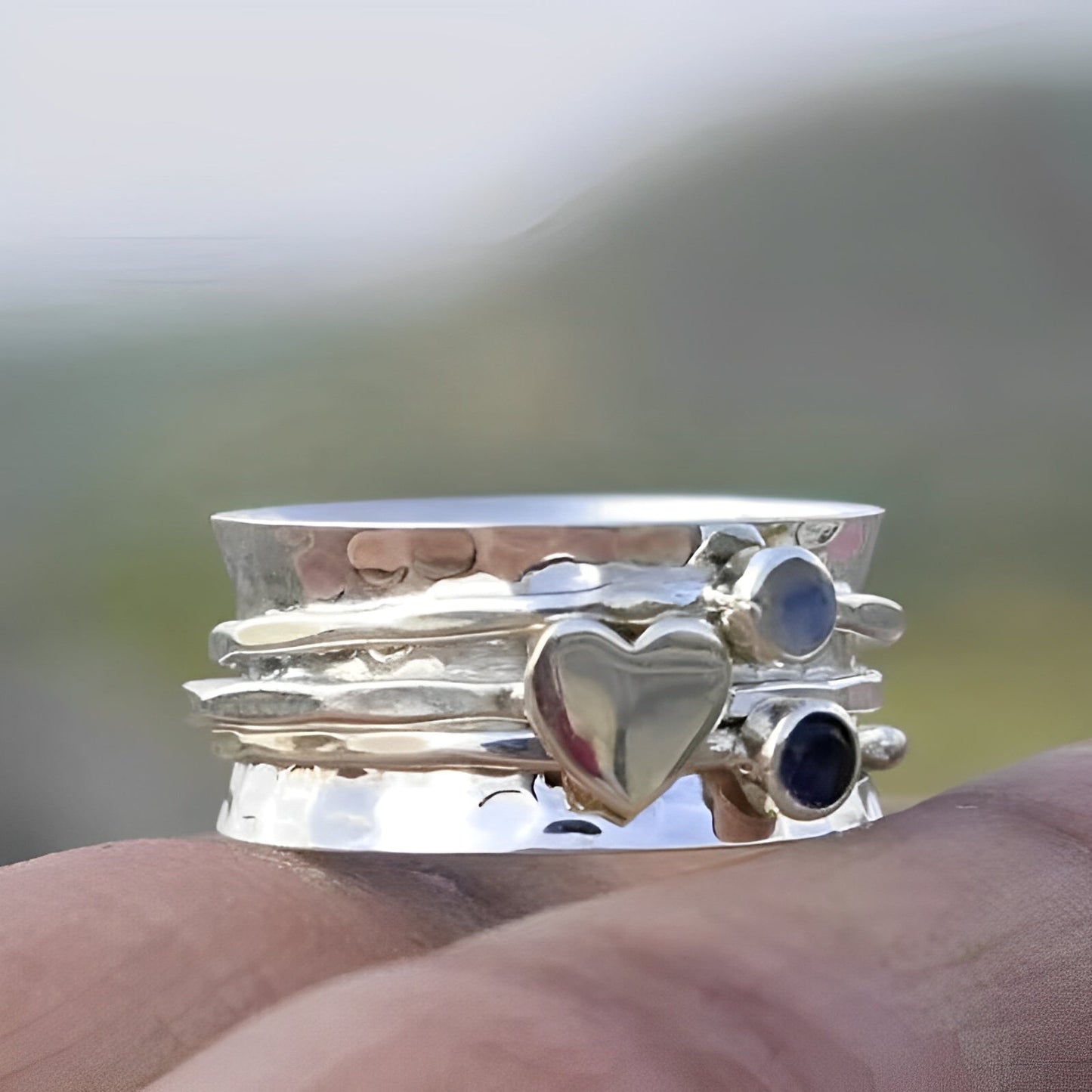 Malia - Anillo Corazón Giratorio
