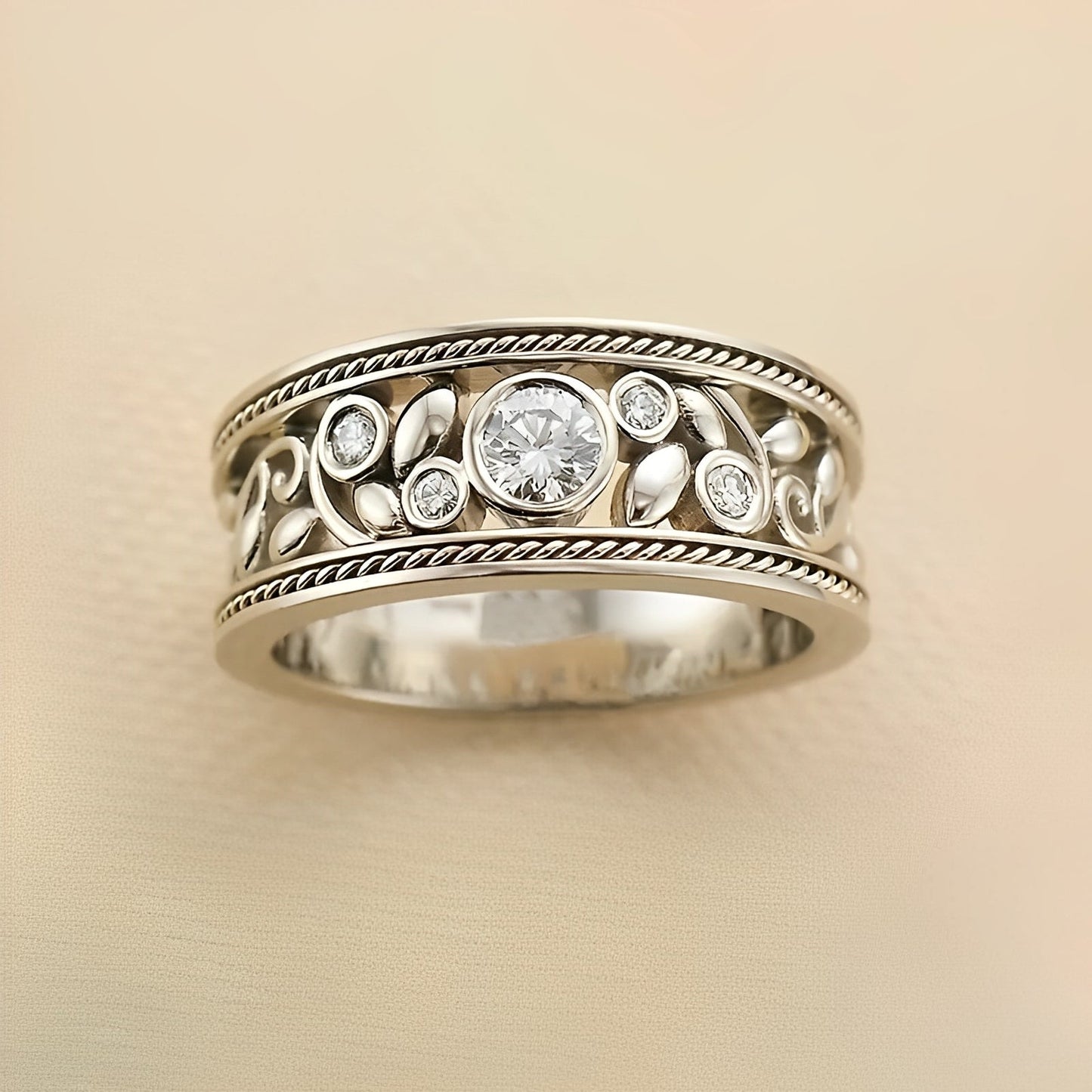 Celina – Anillo de Plata Vintage con Piedra Circonita Brillante