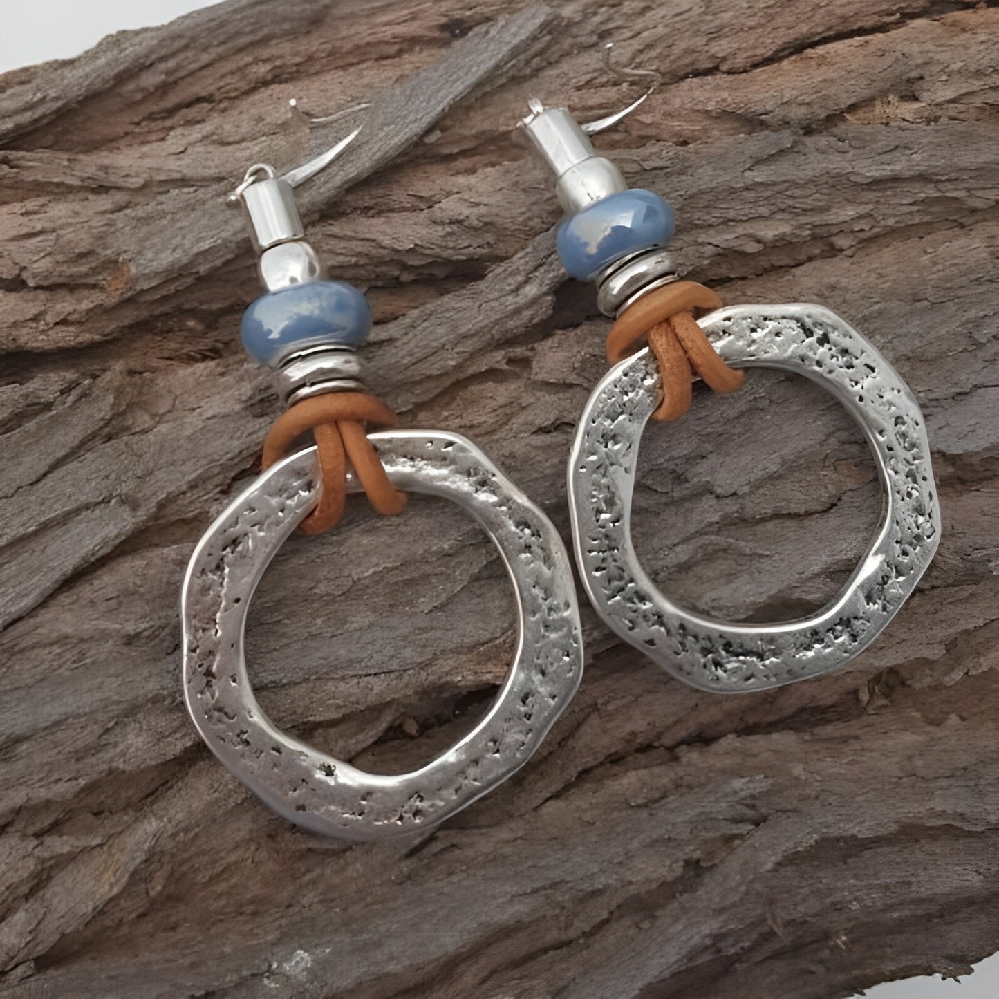 Mira – Pendientes Plateados Círculo de Estilo Boho Vintage