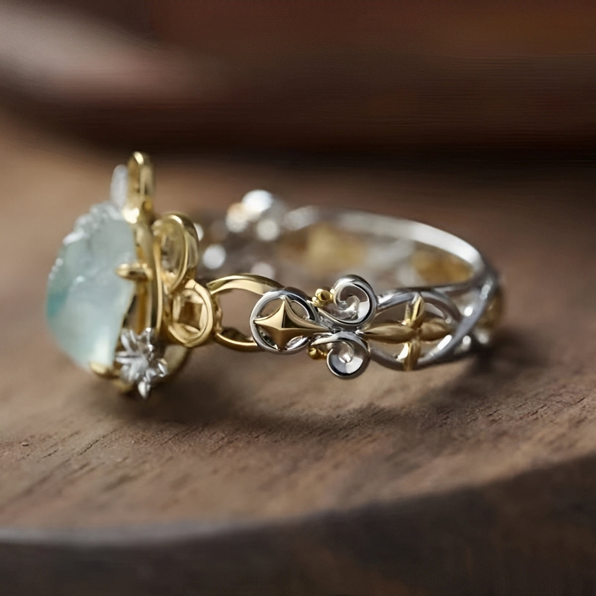 Hanny – Anillo Vintage en Oro y Plata con Cristales Lunares