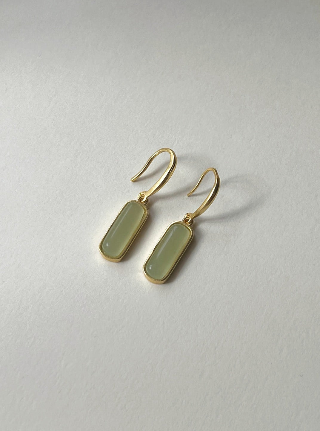Fiona - Pendientes con colgante de jade