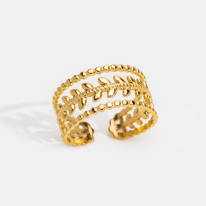 Marissa – Anillo de Hojas Doradas en Capas