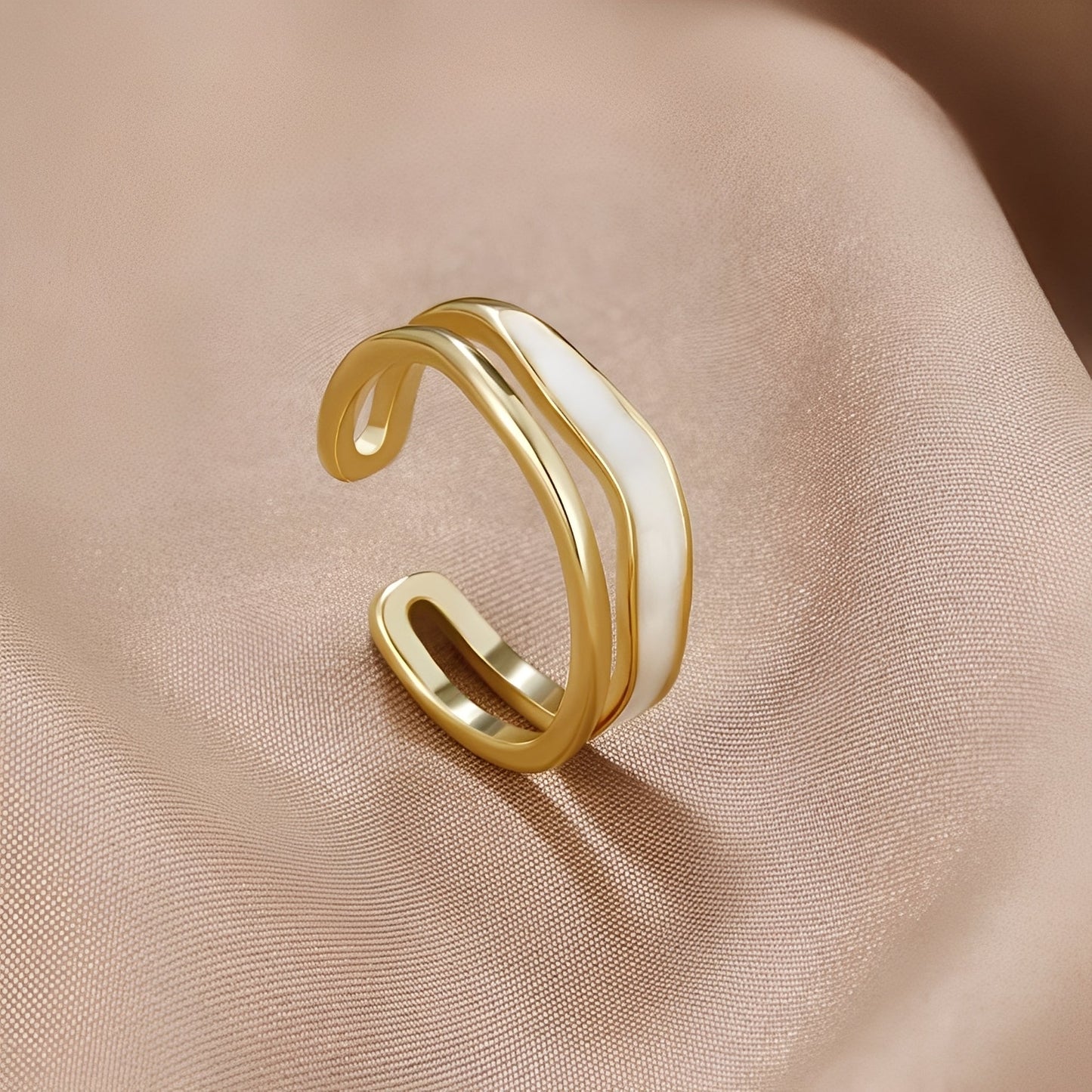 Fely – Anillo Sahara Dorado en Capas