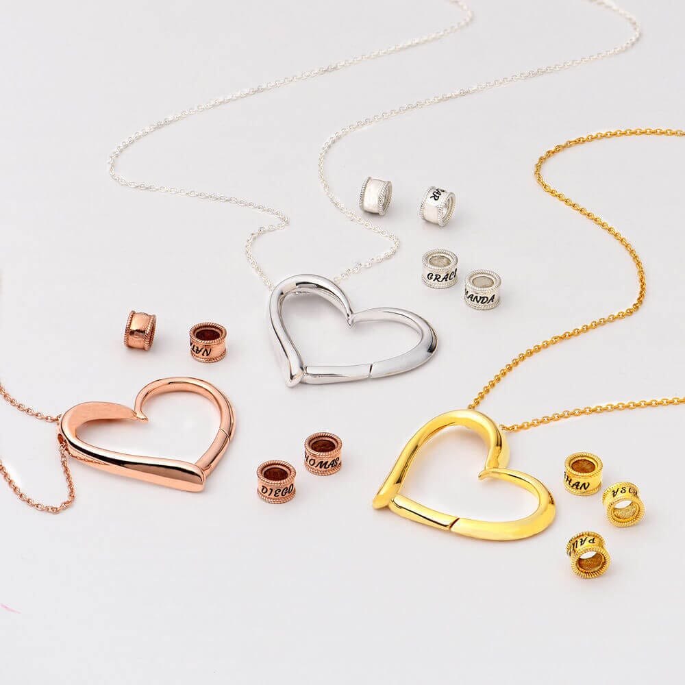 Maya – Collar Corazón con Anillos Grabados