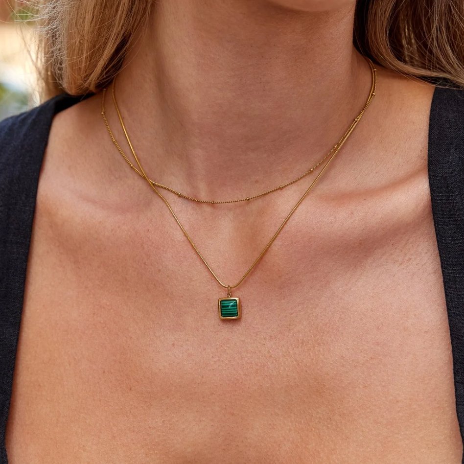 Niyah – Collar Dorado Chic
