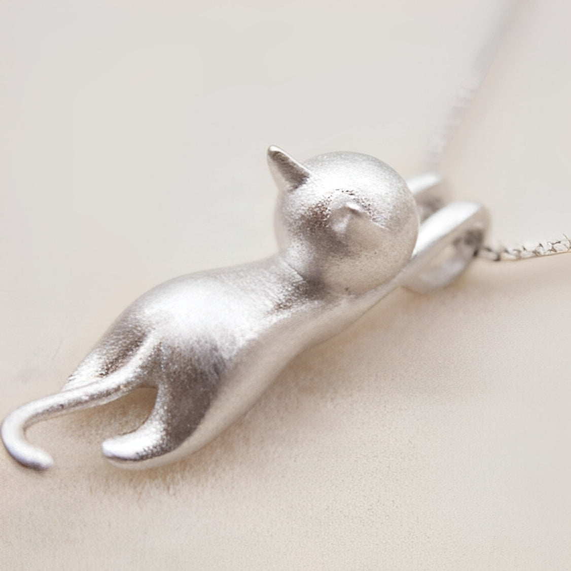 Mina – Collar Gatito Jugador en Plata 925