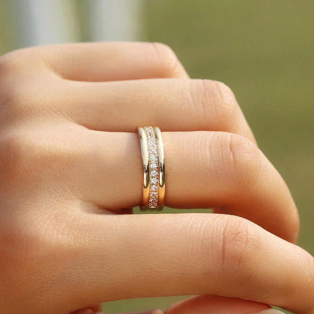 Lyssa – Anillo Elegante de Doble Circonio