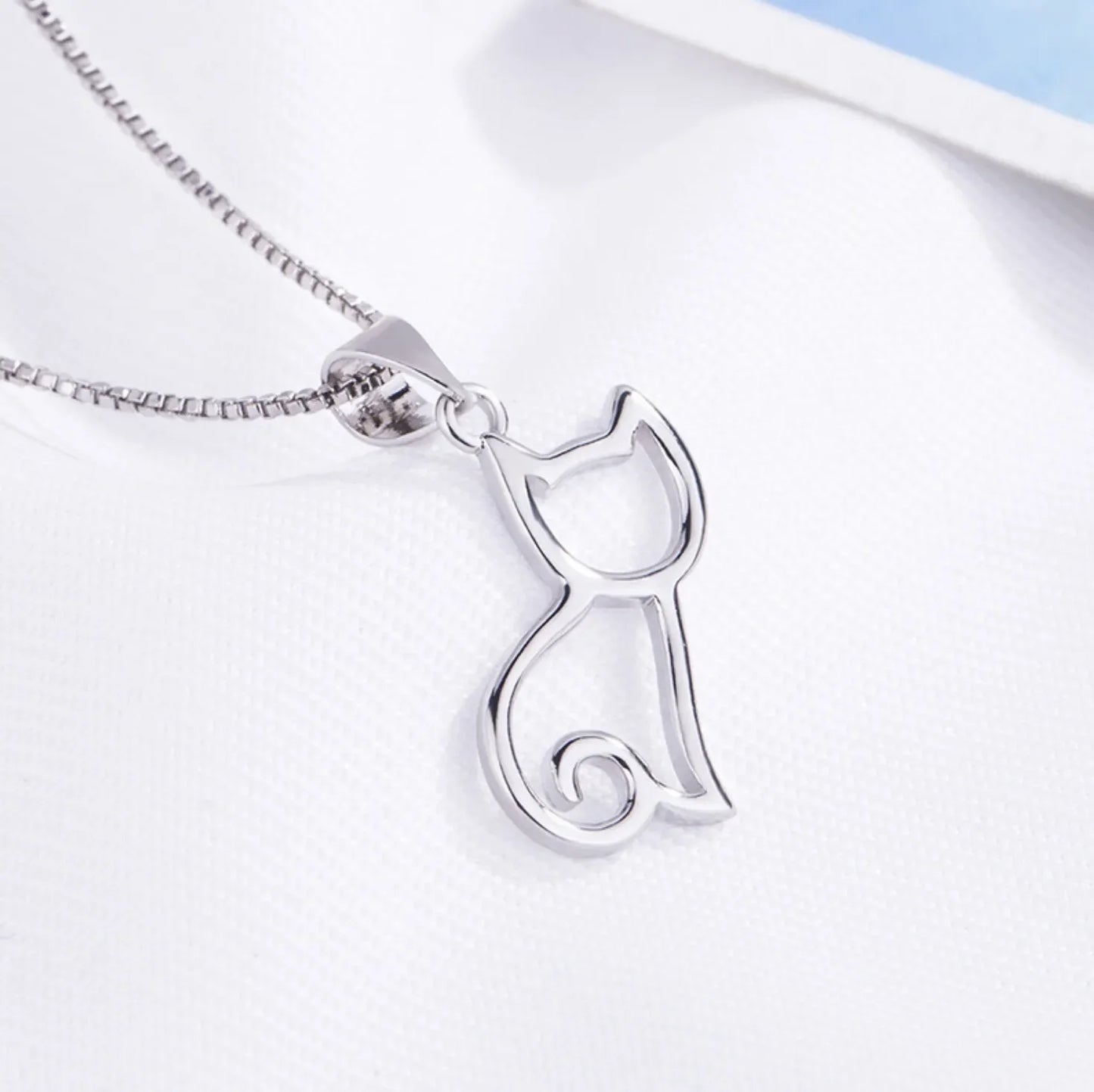 Colgante de Gato Adorable - Collar Hueco