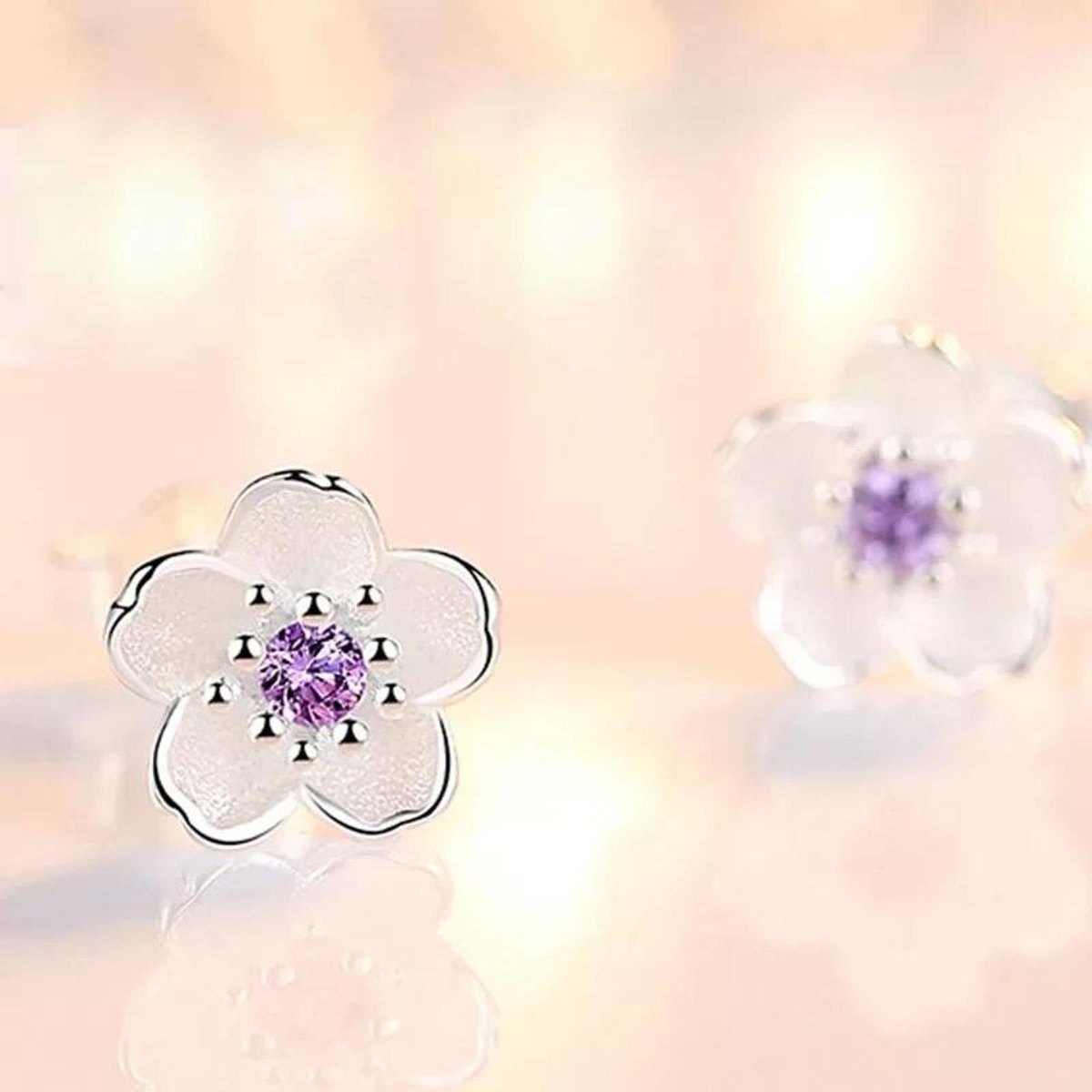 Holly - Pendientes de Flor de Cerezo en Plata
