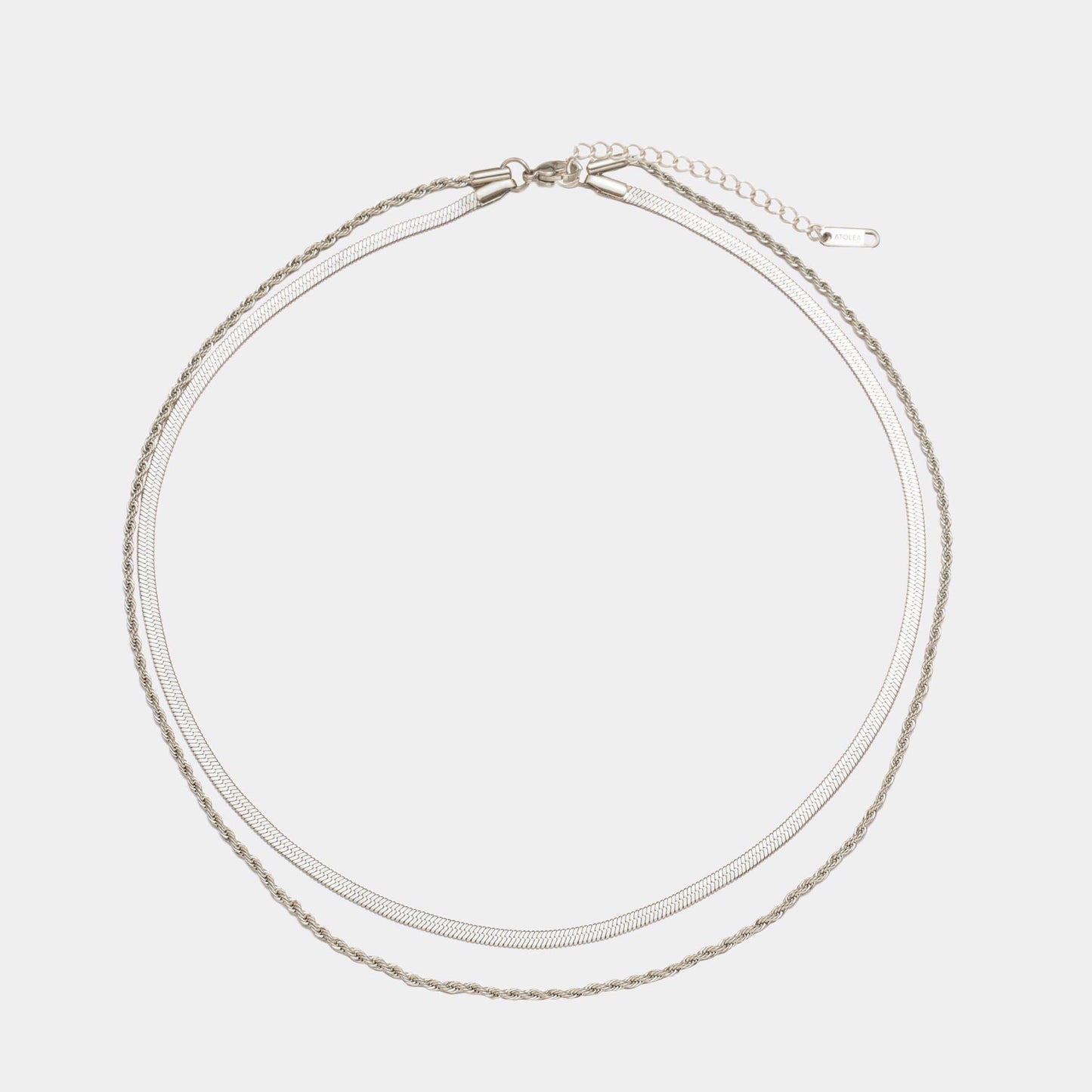 Ios – Collar Doble en Capas con Baño de Oro