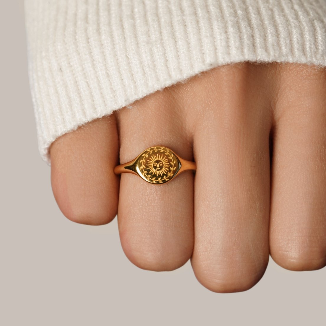 Solenne – Anillo Solsticio Dorado