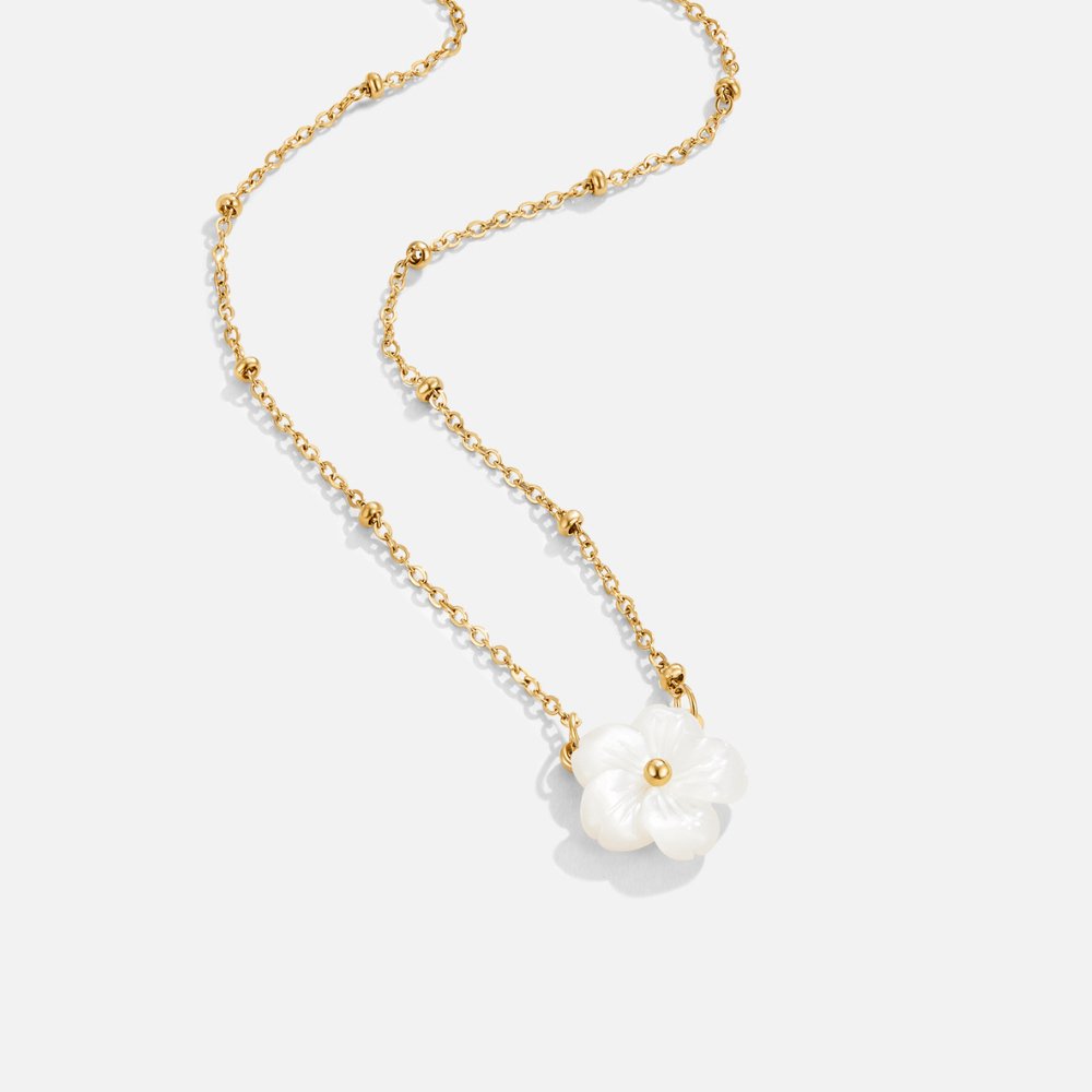 Jennie – Collar Flor Blanca