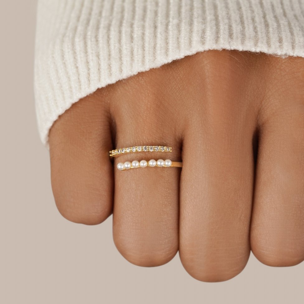 Nerie – Collar Cadena Dorado con Perlas