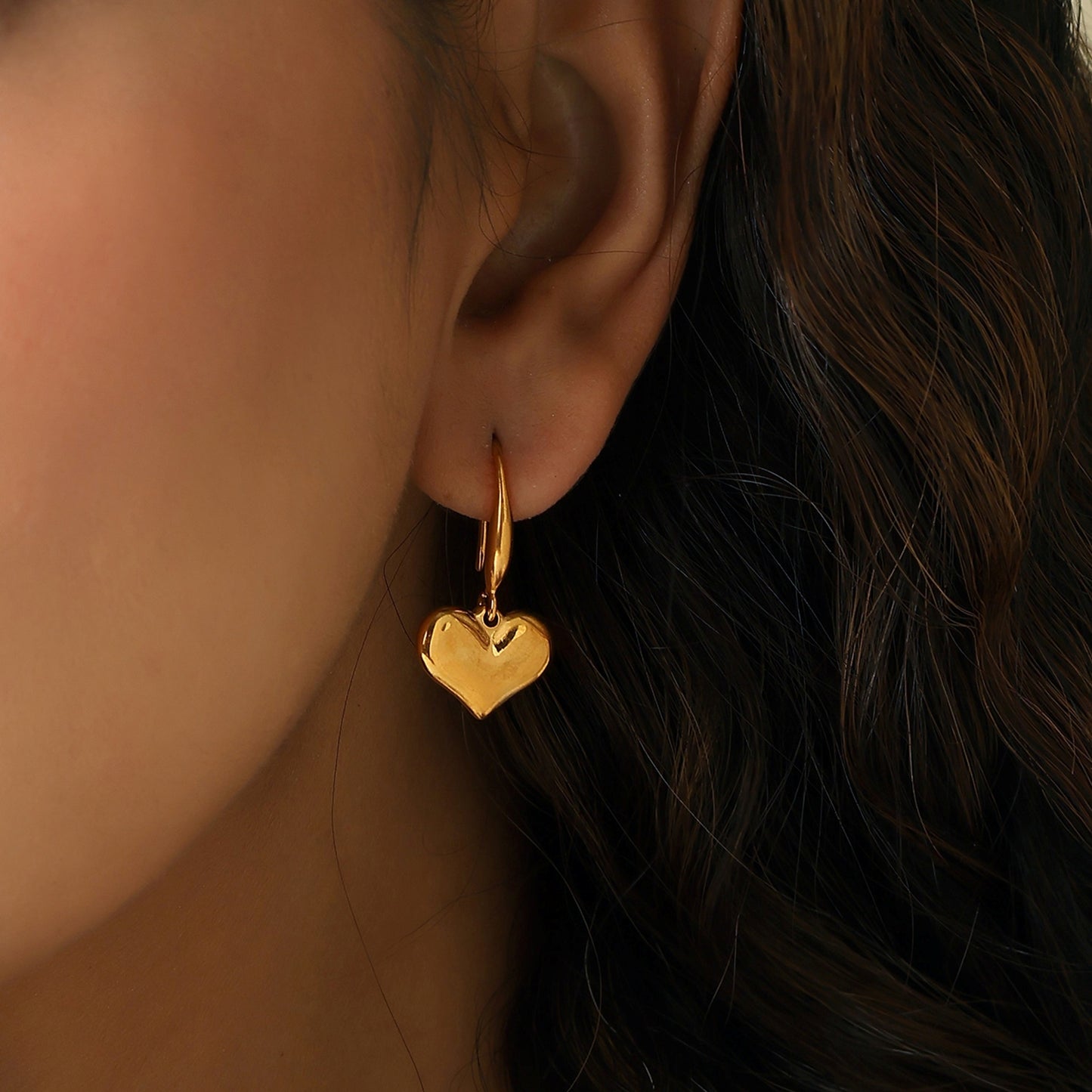 Amora – Pendientes Corazón 3D Elegantes