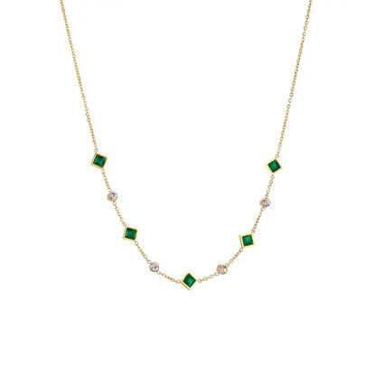 Amelisse – Collar Dorado Glenwyn Elegante