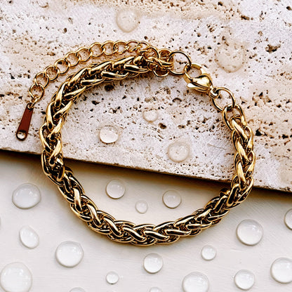 Evelyn – Pulsera Dorada Cadena Trenzada Gruesa