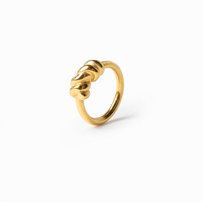 Shay – Anillo de Alambre de Púas Dorado