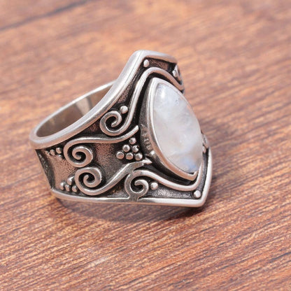 Arianne – Anillo Auténtico Piedra de Luna & Plata