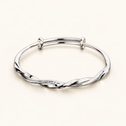 Brazalete ajustable de mujer con diseño retorcido