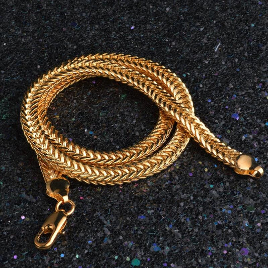 Camille – Collar Liso Exquisito Chapado en Oro 18K