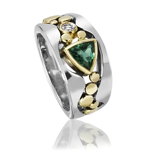Reina – Anillo Vintage con Cristal Verde
