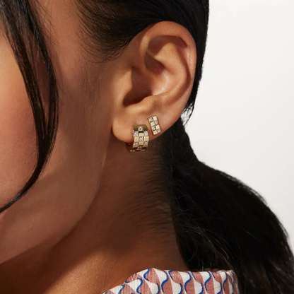 Cassy – Pendientes de Stud con Zircón Cúbico