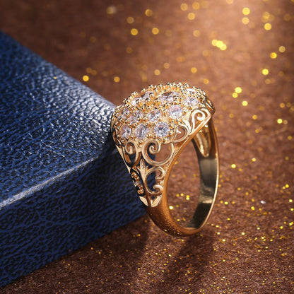 Seraphina – Anillo Diamante de la Era Dorada