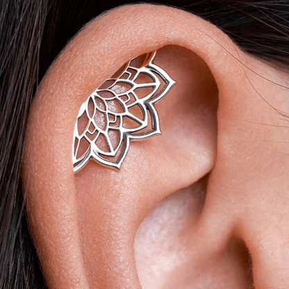 Aretes Helix Dama con Diseño Mandala