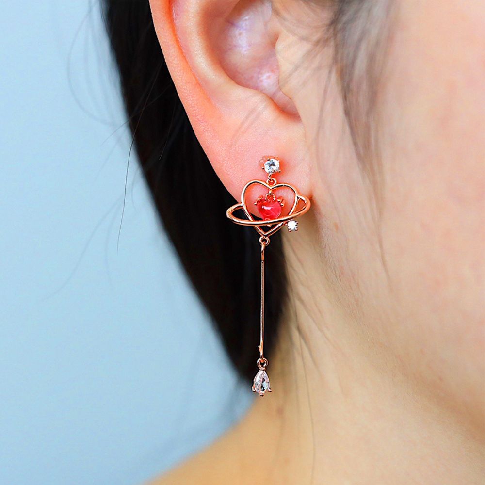 Pendientes de corazón para damas con diseño de cadena fina