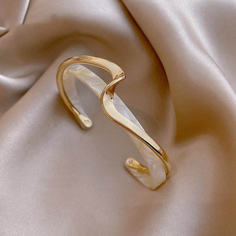 Bree – Pulsera con ópalo blanco