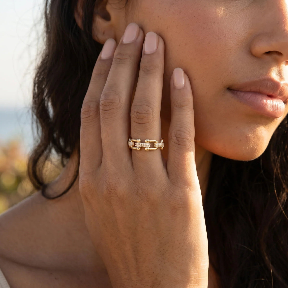 Dama Anillo Abierto Ajustable con Simulantes de Diamante