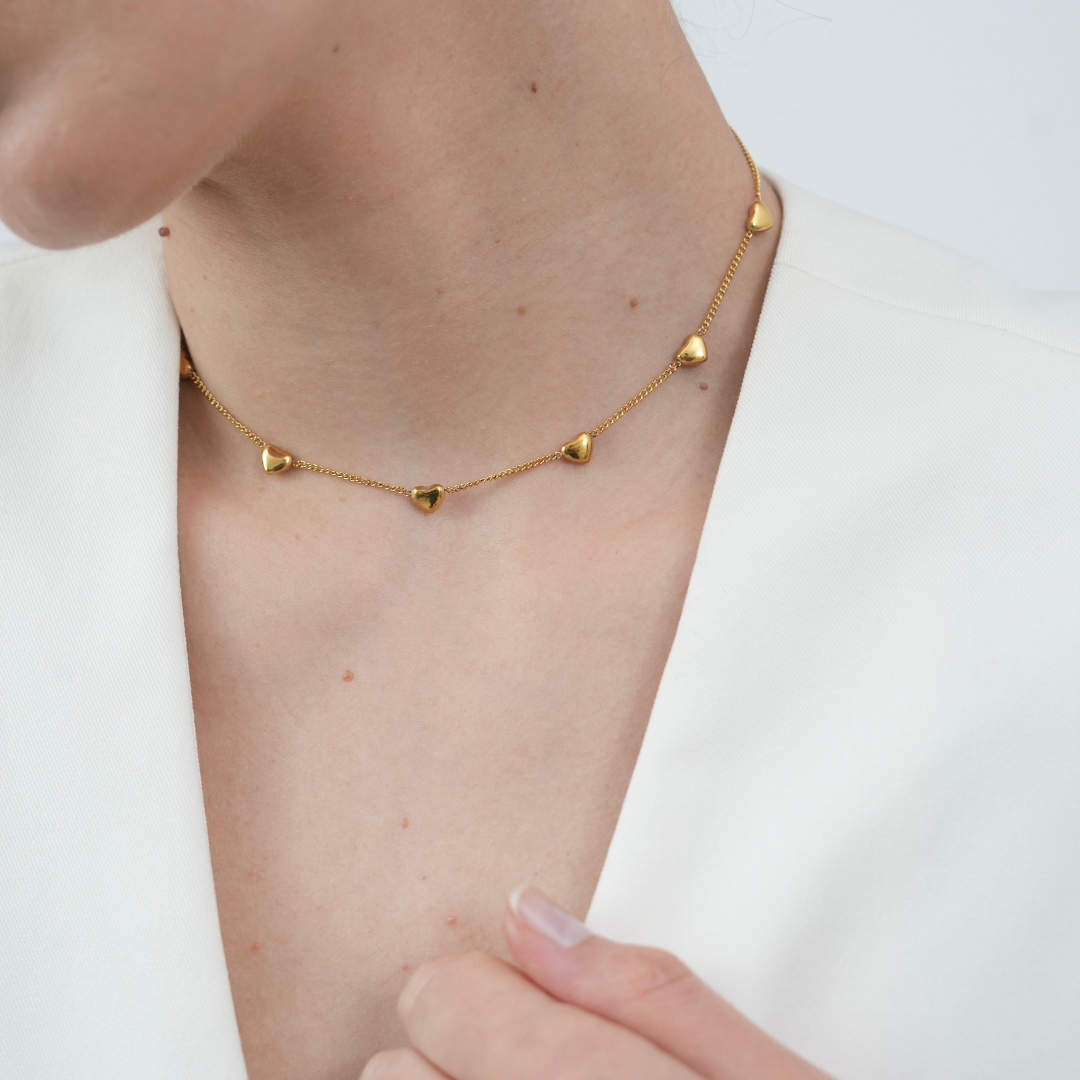 Kara – Collar Corazones Románticos