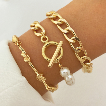 Pulsera apilada de oro de 18 quilates - Apilamiento de pulseras para chicas doradas
