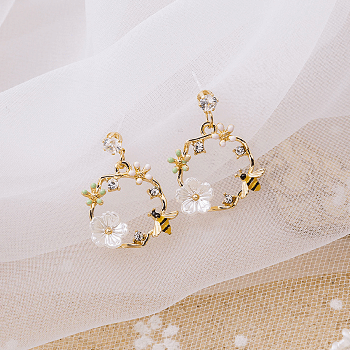 Pendientes de Mujer con Diseño de Corona de Flores (Par)